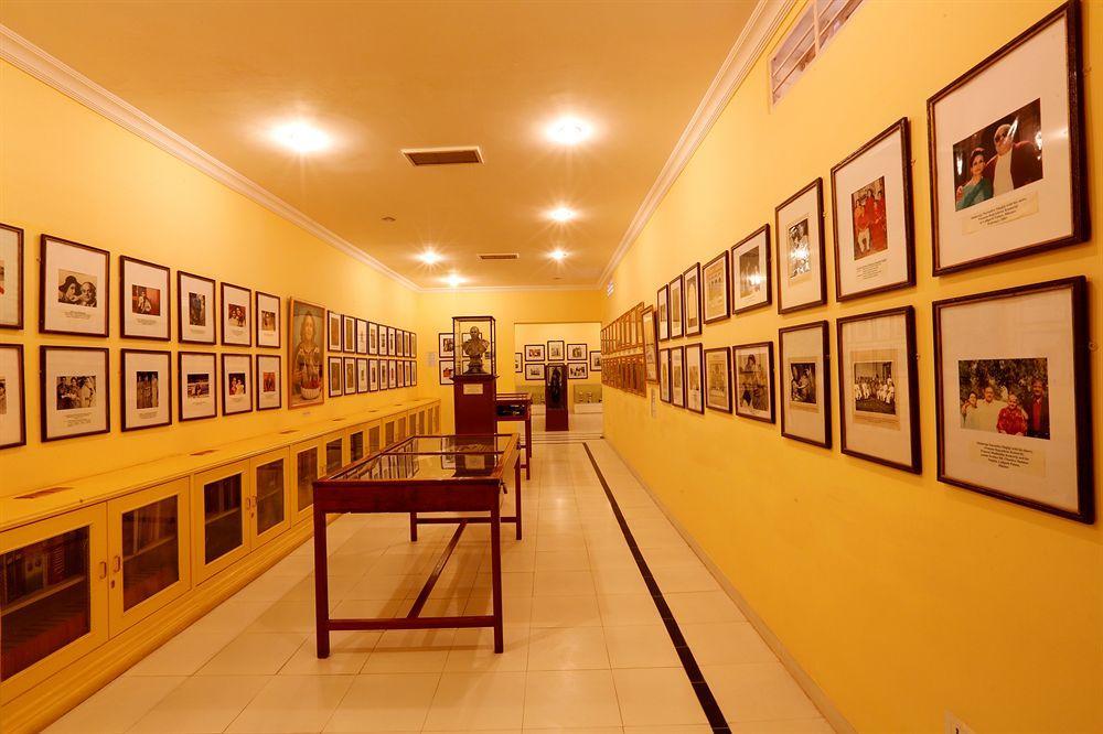 The Lallgarh Palace A Heritage Hotel Bikaner Exterior photo