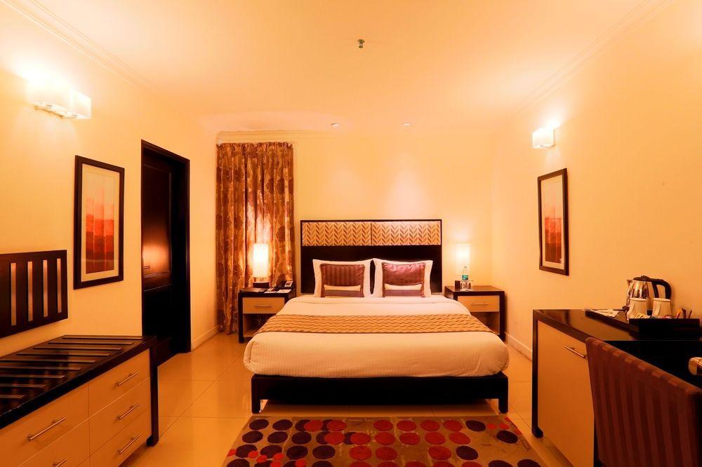 The Lallgarh Palace A Heritage Hotel Bikaner Exterior photo