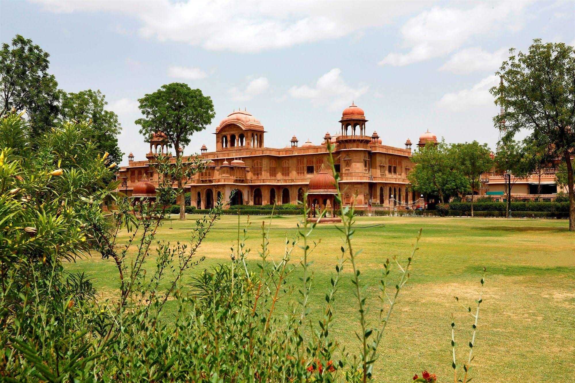 The Lallgarh Palace A Heritage Hotel Bikaner Exterior photo
